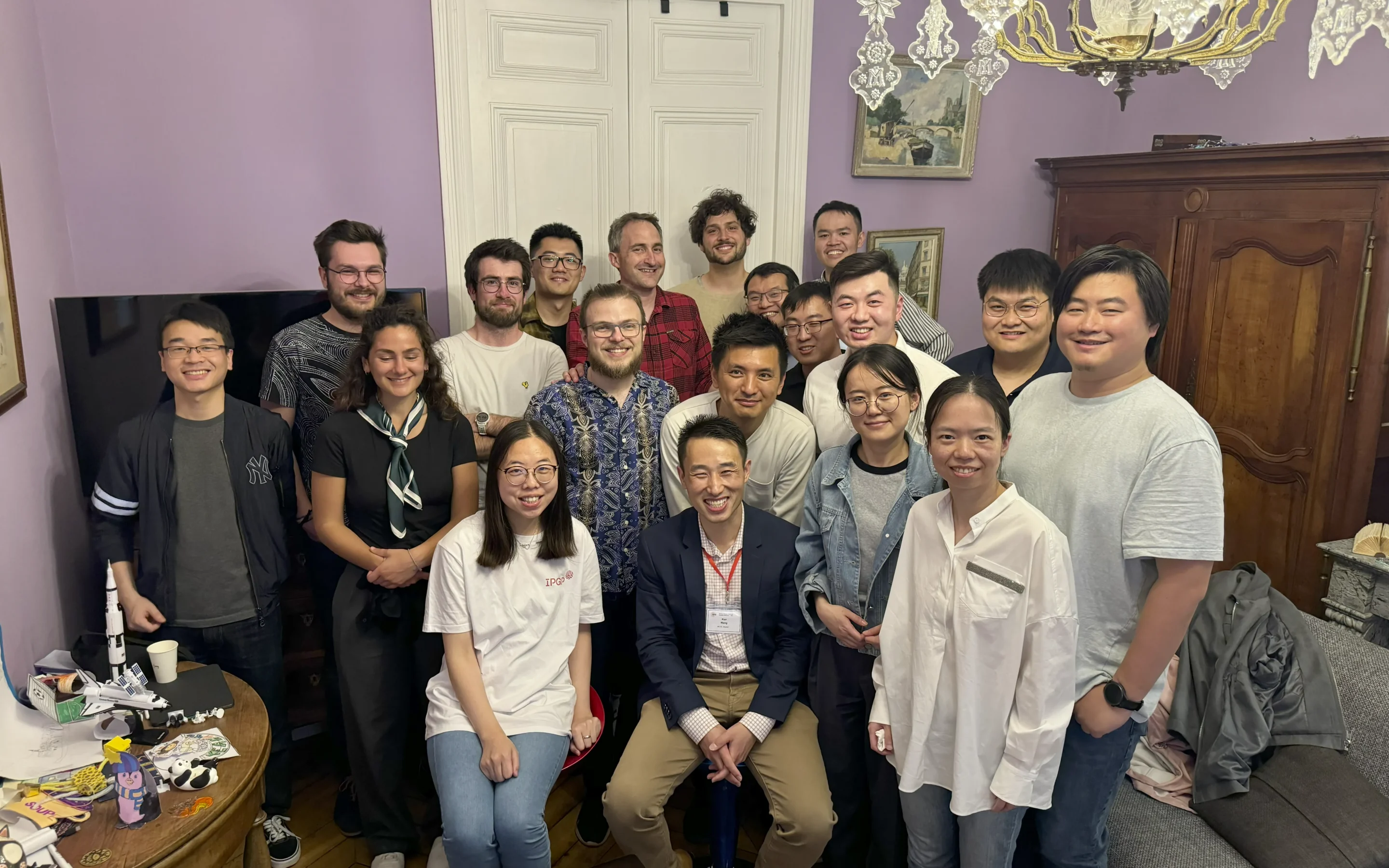 Group photo with alumni during the EPOE meeting in Paris in 2024