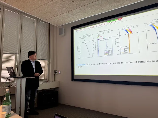 Wei Dai defending his PhD